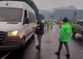 DGT hace un llamado a los conductores de transporte extraurbano a extremar precauciones durante la época lluviosa