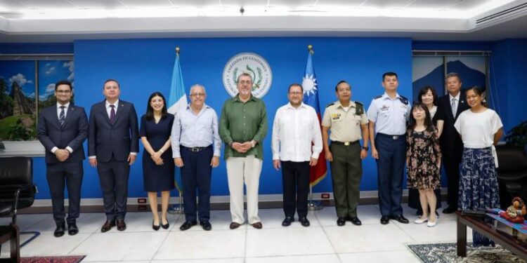 MINEX implementa Centro de Impresión de Pasaportes en la Embajada de Guatemala en Taiwán