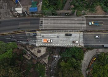 Habilitan paso vehicular en el km 17.5 de la CA-09 Sur y refuerzan respuesta ante emergencias por lluvias