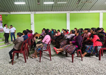 En San Miguel Sigüilá promueven alimentación saludable y compras locales para escuelas