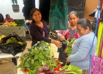 Feria del Agricultor de Totonicapán contribuye con la economía familiar
