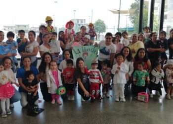 Instituciones fortalecen lazos familiares en el Parque de la Paz, Zona 21