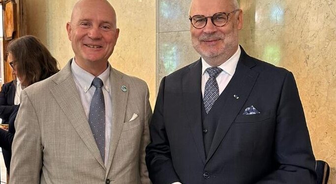 Embajador guatemalteco saluda al Presidente de Estonia y refuerza los vínculos bilaterales