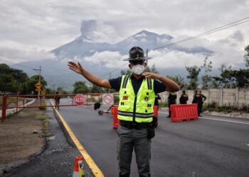 Provial recomienda rutas alternas diferenciadas para transporte pesado y vehículos livianos ante incremento de actividad del Volcán de Fuego