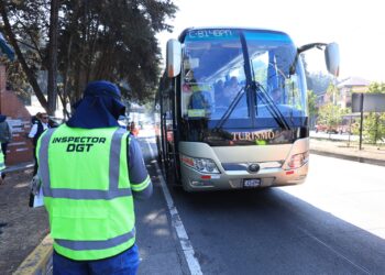Turismo sobre ruedas: DGT e INGUAT afinan motores para mejorar el registro de transporte turístico