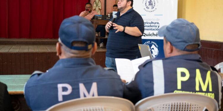 Realizan jornadas de capacitación acerca de protección y bienestar animal