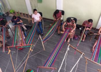 Taller telar de cintura Maya Ixil: Salvaguarda de la Indumentaria Ancestral
