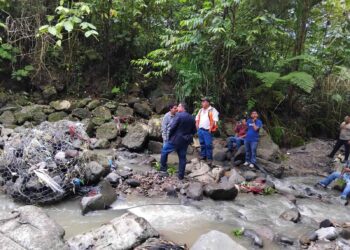 CIV interviene para atender hundimiento en la ruta Cito Zarco