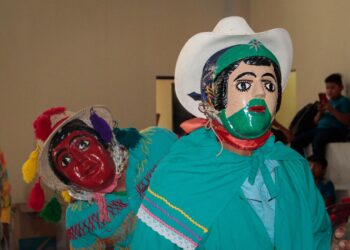 ¡Tejiendo memoria, danzando la identidad!