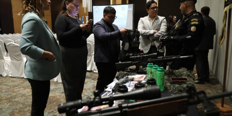 Fortalecen capacidades de Operadores Económicos Autorizados en la prevención de actos ilícitos