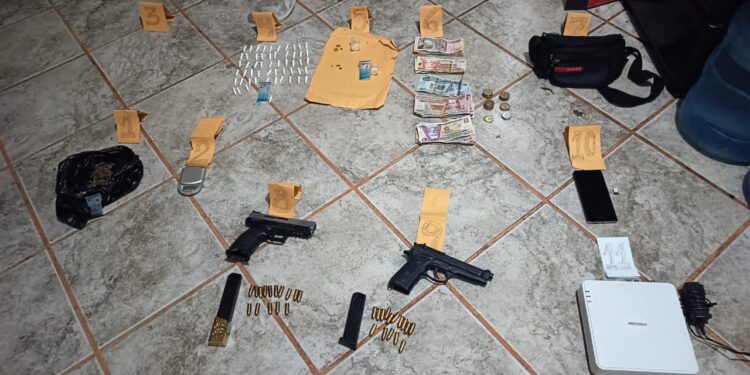 Desmantelan redes de narcomenudeo en operativos policiales