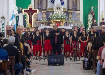 El arte nos une: las Verapaces vibran con cuerdas, voces y emociones