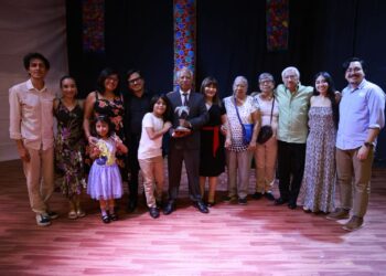 Cosecha escuintleca: Julio Santos recibe la Palmera de Jade