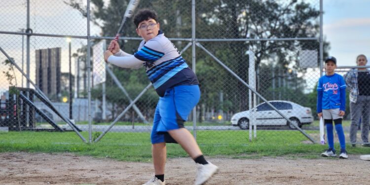El Campo Marte vibró con la fiesta deportiva del “Home Run Derby”