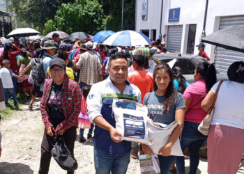 Agricultores de San Pedro Pinula, Jalapa reciben semillas de maíz mejorada