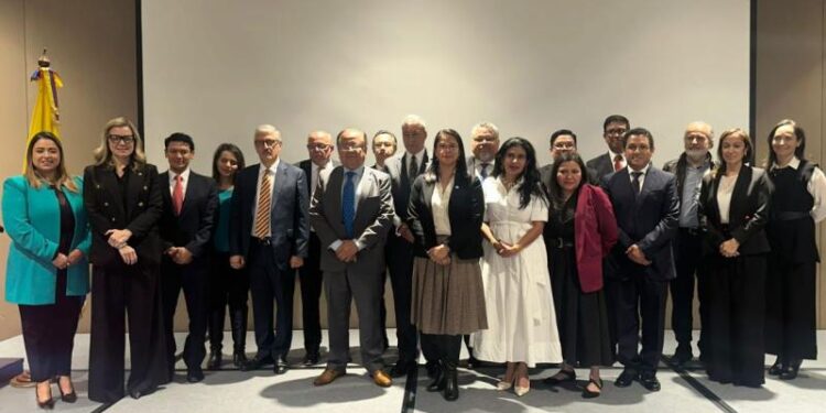 La Embajada de Guatemala en Colombia promueve oportunidades de inversión en el sector energético