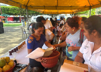 Celebran Feria del Agricultor en San Pablo, San Marcos