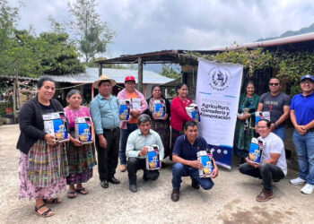 Comunidades fortalecen su organización con insumos y capacitación