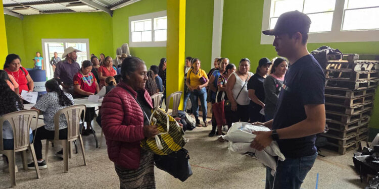 Entregan semilla de maíz resistente a la sequía