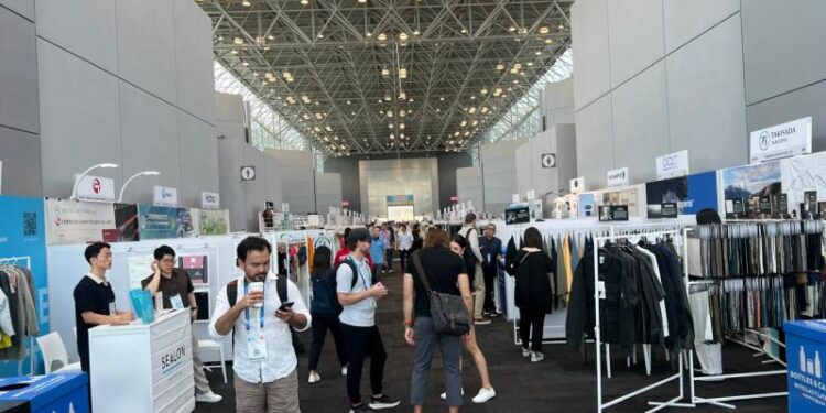 El Consulado General de Guatemala en Nueva York, a través de su Consejería Comercial, participó en el evento Functional Fabrics Fair