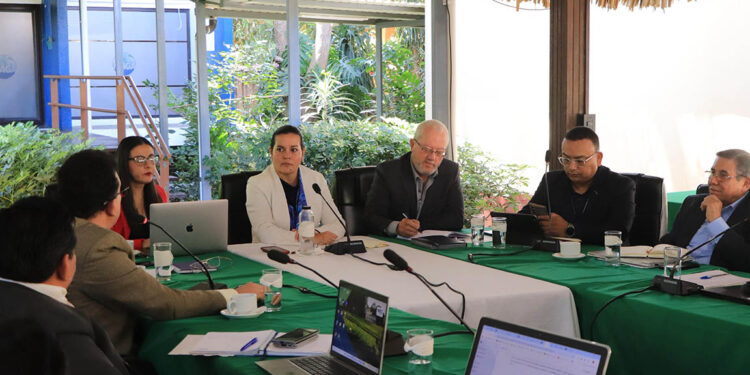 Fortalecen alianza para el manejo de los suelos