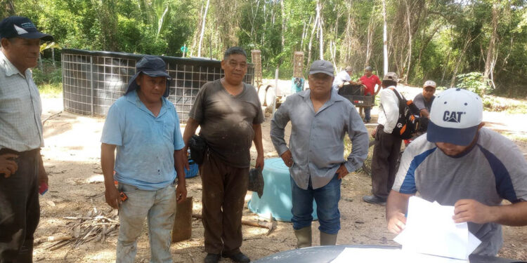 Granja acuícola de Santa Elena recibe asistencia técnica