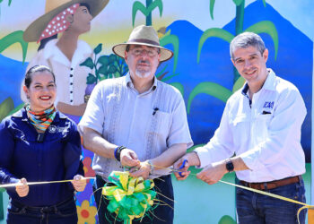 Inauguran moderno centro de investigación agrícola en Suchitepéquez