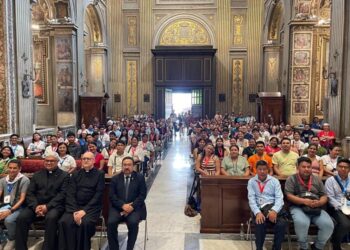 Embajada ante la Santa Sede organiza encuentro fraterno para 190 guatemaltecos que participarán en el Jubileo de los Jóvenes