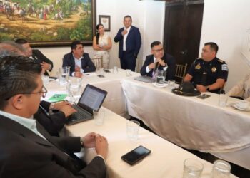 Presentan propuestas para mejorar la movilidad entre Antigua y La Aurora