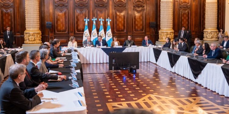 Gobierno de Guatemala fortalece el diálogo con socios cooperantes en reunión de alto nivel