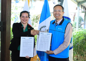 Suscriben convenio para impulsar producción de hortalizas en el Corredor Seco