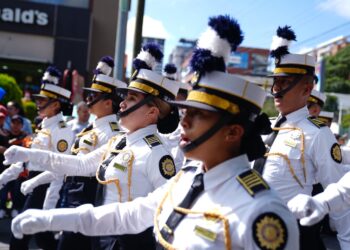 Conmemoran Gesta Revolucionaria de 1871 y Día del Ejército