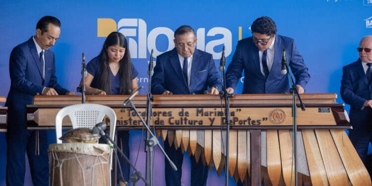 Marimba Q’ojonel Soon deleitó al público de Filgua