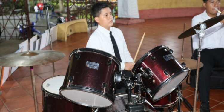 Alumnos de escuela de arte de Retalhuleu ofrecerán recital de percusión