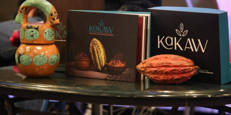 Presentan el libro Kakaw: origen, cultura y transformación del cacao en Guatemala