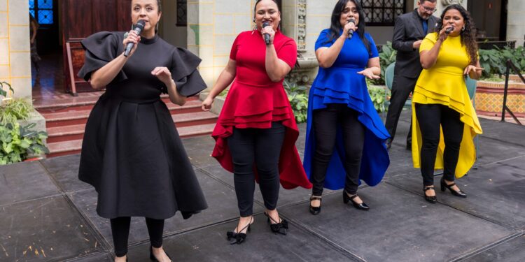 Con “Voces y Ritmos” se vivió las Tardes de Arte