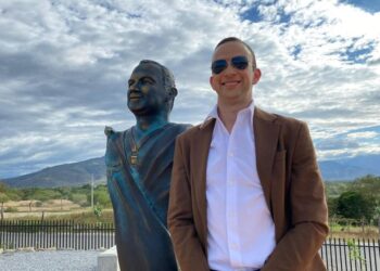 Conoce las ocho esculturas de la Plaza de la Paz en el parque deportivo de Zacapa