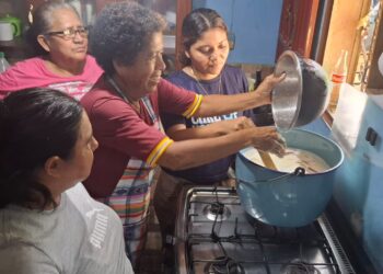 Zacapa impulsa la identidad cultural con taller de arroz con leche
