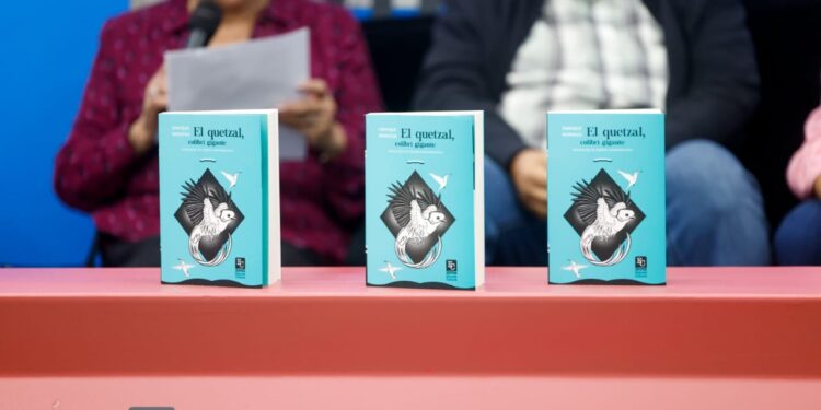 Segunda edición de “El quetzal, colibrí gigante”, de Enrique Noriega, se presentó en Filgua 2025