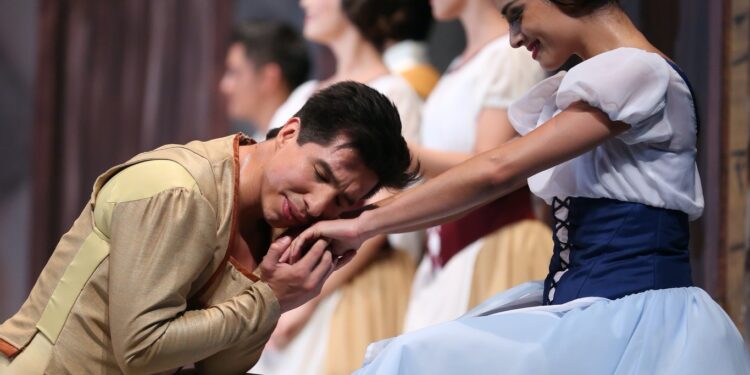 Ballet Nacional de Guatemala celebra 77 Años de movimientos que acarician el alma