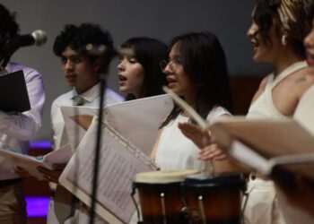 Alumnos de Escuela Nacional de Canto desbordan talento en el escenario