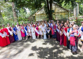 Parque Erick Barrondo: Voto y distinción en elección Madrina Adulto Mayor 2025