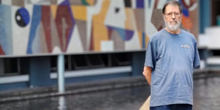 La realidad a través del color: Moisés Barrios, referente del arte guatemalteco desde San Pedro Sacatepéquez