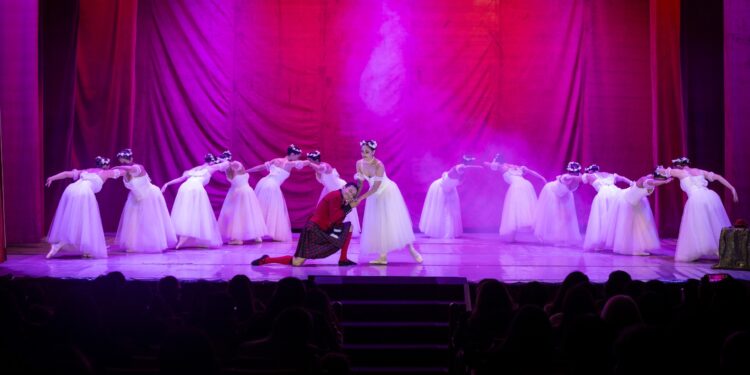 Xela aplaude: Ballet Nacional Christa Mertins ofrece magia en su aniversario