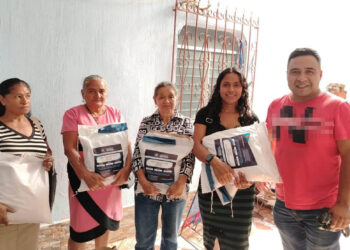 Reciben semillas de maíz y capacitación para mejorar sus cultivos