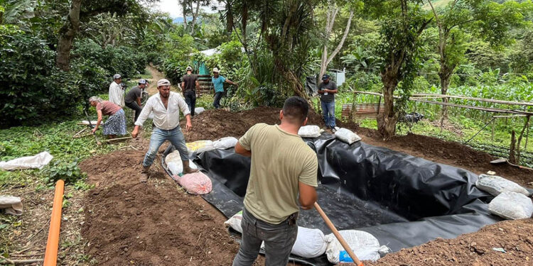 Avanzan proyectos de riego de cultivos en aldeas de Zacapa
