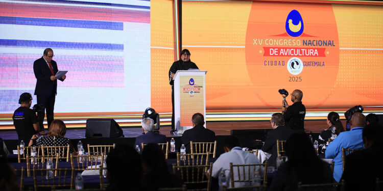 Avicultura guatemalteca proyecta su potencial en Congreso Nacional 2025