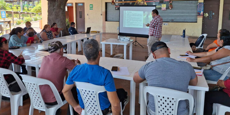 Mejoran capacidades de acuicultores en San José del Golfo
