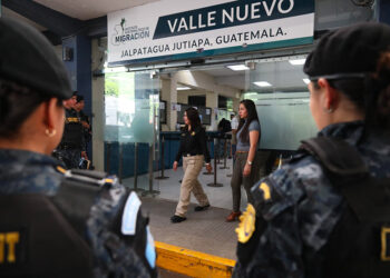 Viceministra de Antinarcóticos supervisa plan de seguridad por Fiestas Agostinas en frontera Valle Nuevo