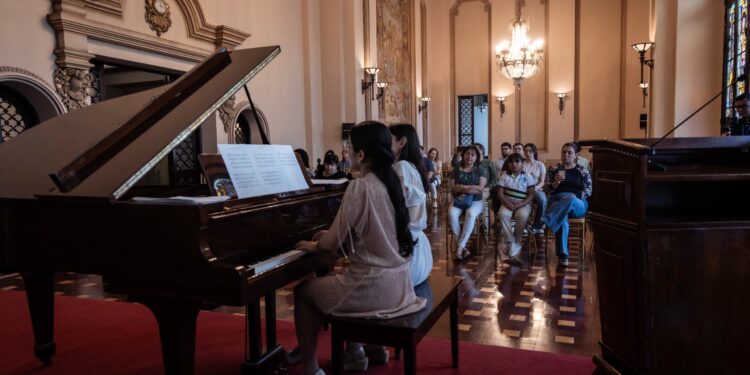 El Encuentro de Pianistas de Guatemala fomenta la práctica consciente y el rescate sonoro